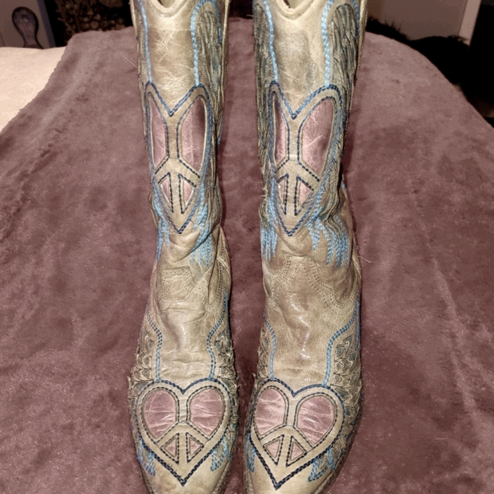 Corral Peace & Love Boots